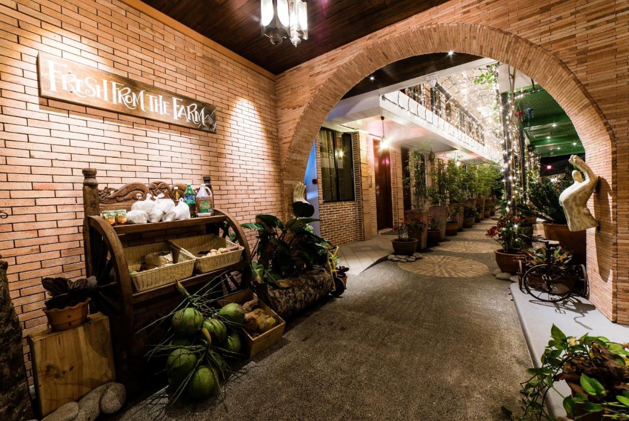 Gwandalan House Hotel Dipolog Bagian luar foto